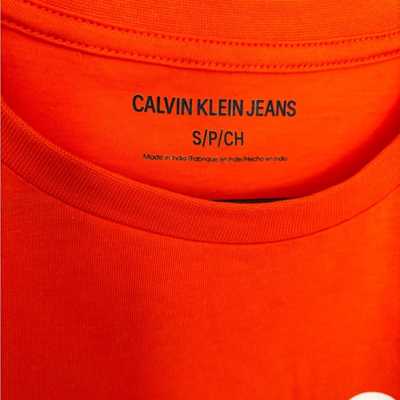 CALVIN KLEIN ORANGE T-SHIRT - NEW - SMALL - Picture 5 of 9